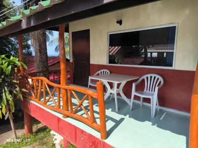 Camera doppia Standard in collina con vista sul giardino — Golden Beach Resort Koh Phangan